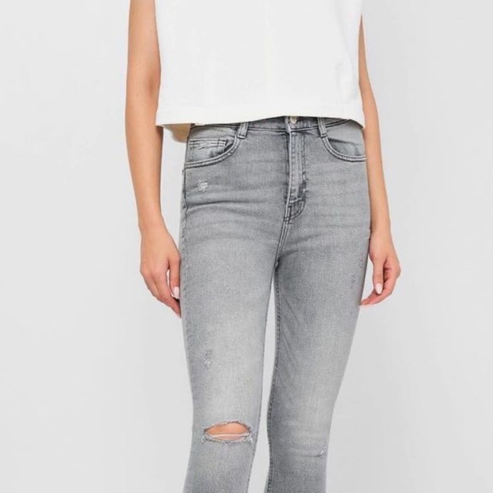 Zara Gray Denim Jeans Woman’s Size Size 10